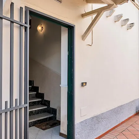 Apartman Crispi In *