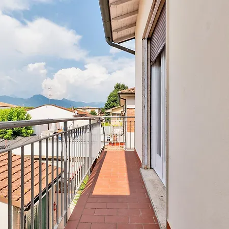 Apartman Crispi In *